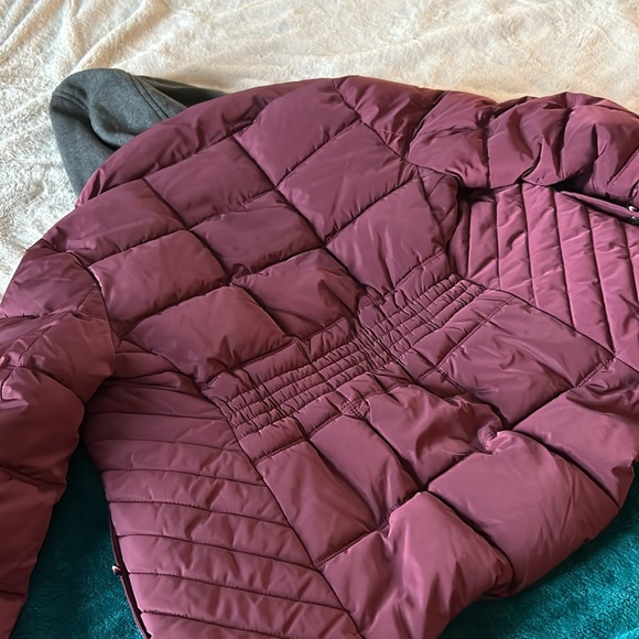 Tommy Hilfiger Puffer Jacket - Picture 7 of 8